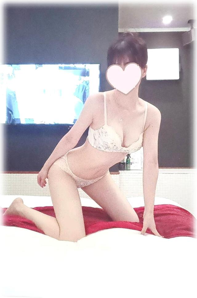 愛沢R６式(体入)プロフィール写真