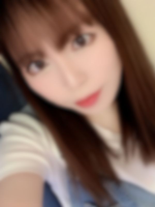 三上ももプロフィール写真